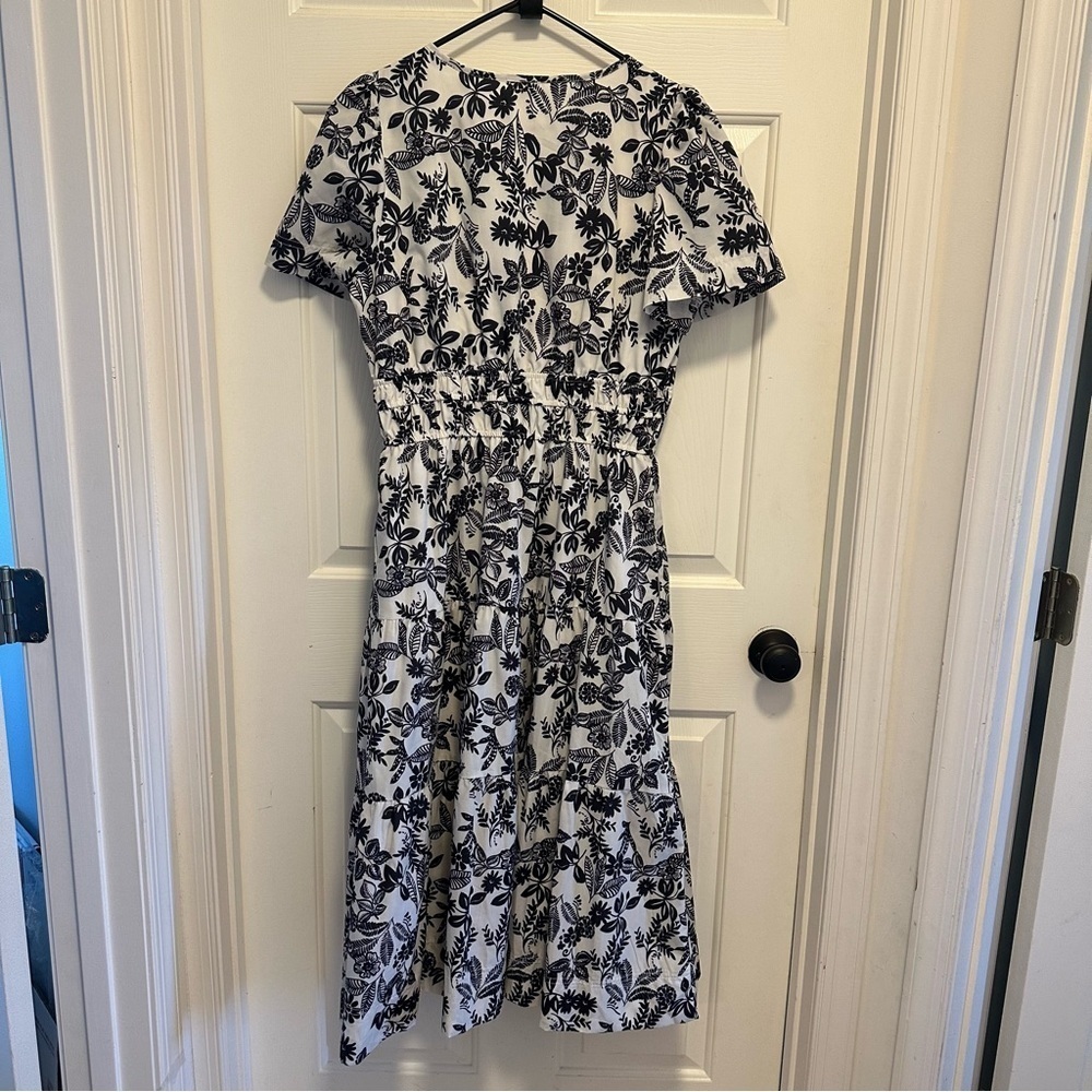 AUREUM White Blue Floral Midi Dress Size Medium - Picture 2 of 7